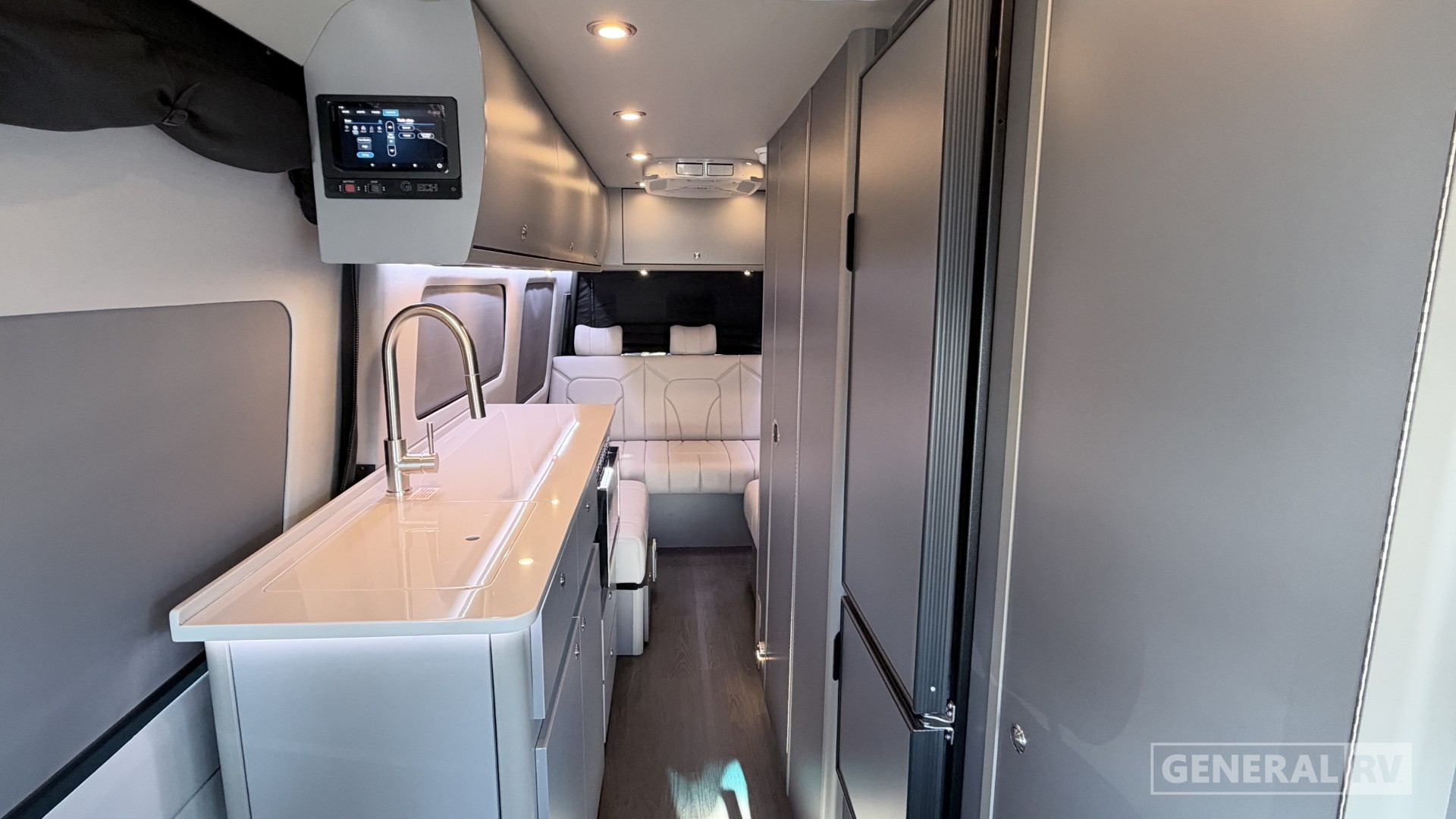 2027 Vacanza-ion-24