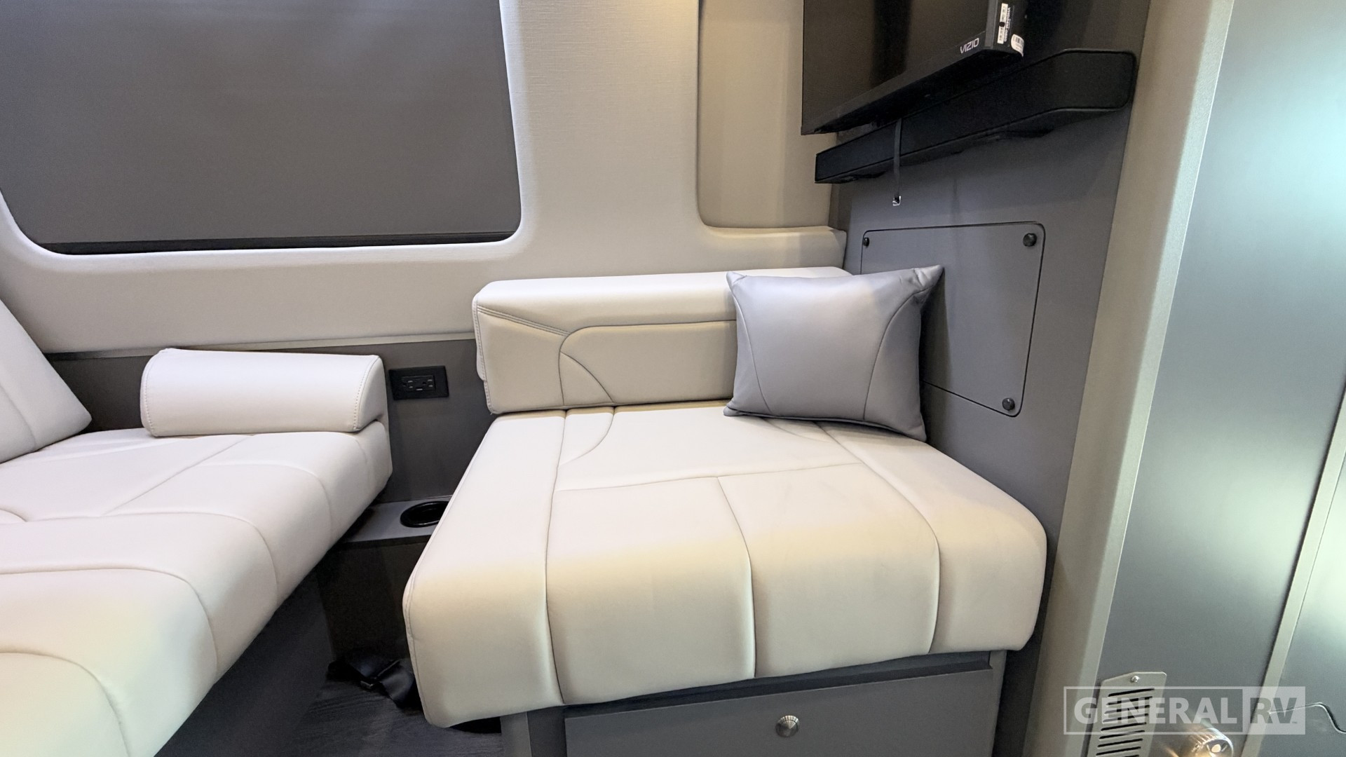 2027 Vacanza-ion-24